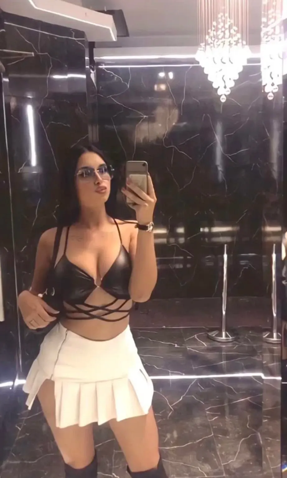 Vanessa Cherry – perfil de OnlyFans